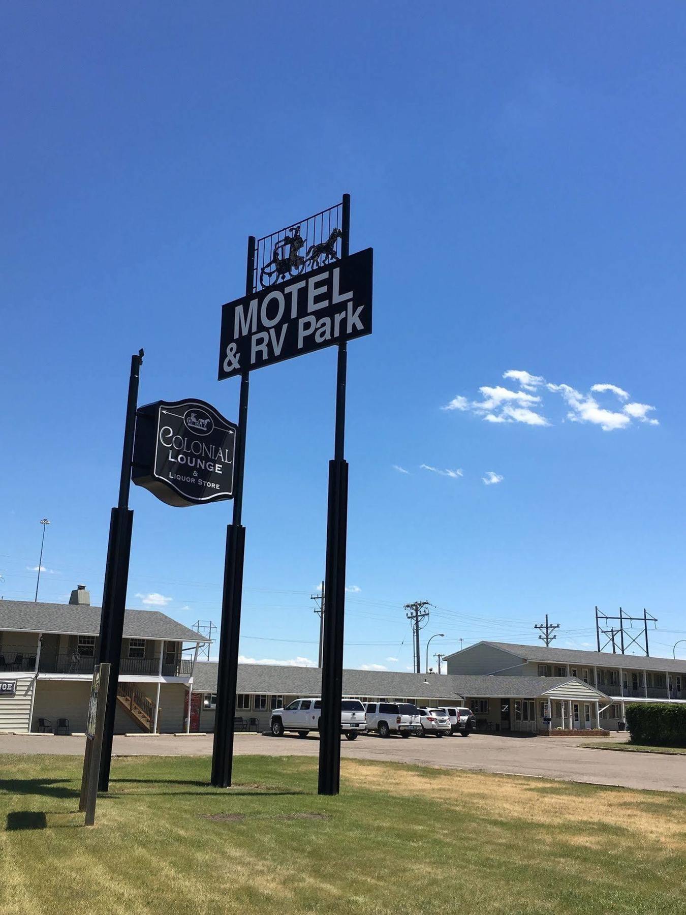 Colonial Motel And Rv Park Mandan 外观 照片